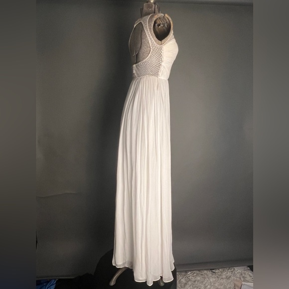 Silk and Sequence White Dress - Picture 12 of 16
